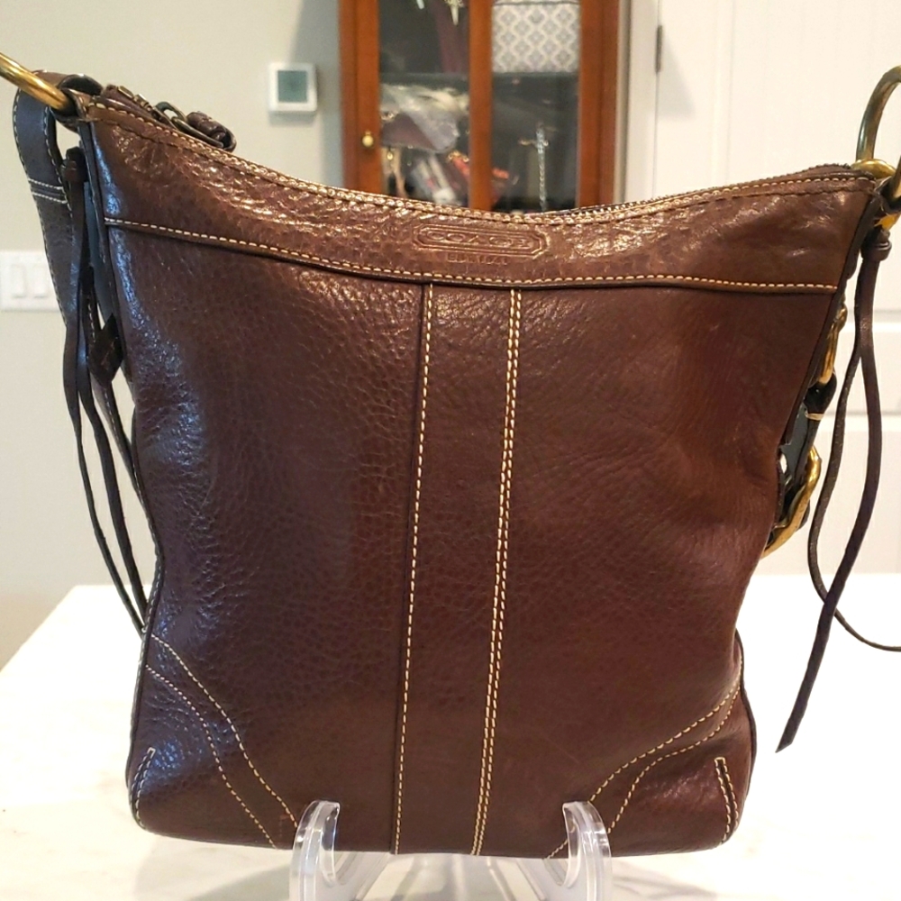 Authentic Coach Vintage Brown Leather Shoulder Bag 10"W × 9"H